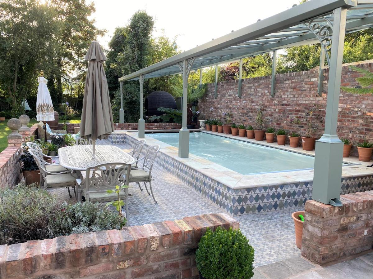 Lyndhurst - Victorian Villa With Heated Pool Liverpool Luaran gambar